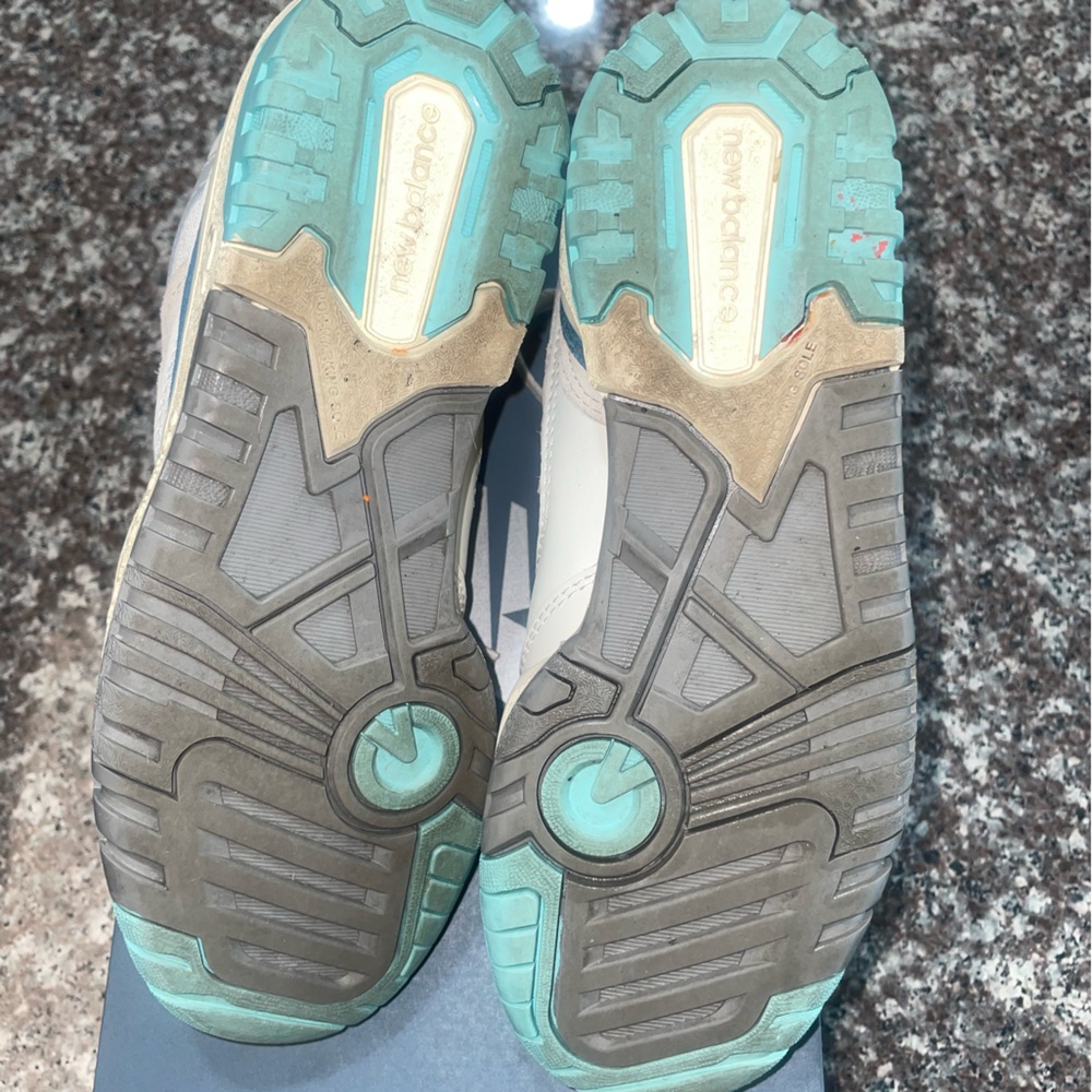Kids New Balance 550 👟 - Picture 5 of 9